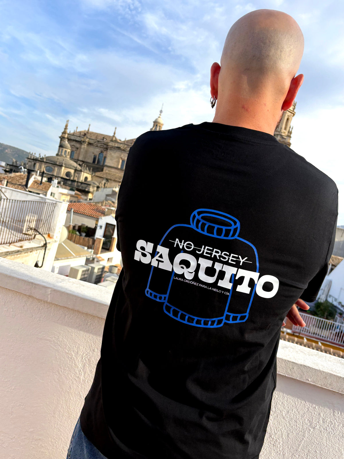 Camiseta negra - Saquito